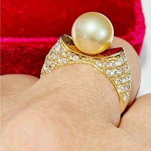 18k yellow gold ring with SS Pearl